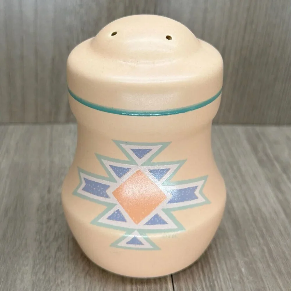 Treasure Craft Japan Stoneware Southwest Salt & Pepper Shakers Set